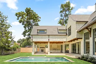 521 Trails End St, Houston, TX 77024 - Photo 27