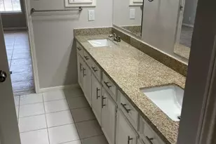 2806 Hollow Creek Dr, Houston, TX 77082 - Photo 21