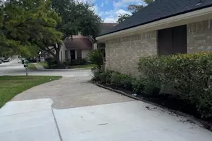 2806 Hollow Creek Dr, Houston, TX 77082 - Photo 39