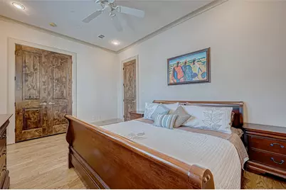 311 Calle Sevilla Place, Houston, TX 77007 - Photo 37