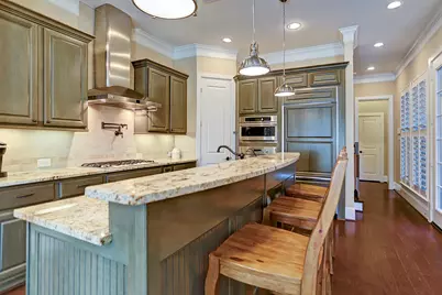 31 E Breezy Way, The Woodlands, TX 77380 - Photo 7