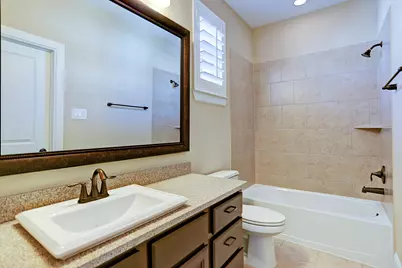 31 E Breezy Way, The Woodlands, TX 77380 - Photo 23