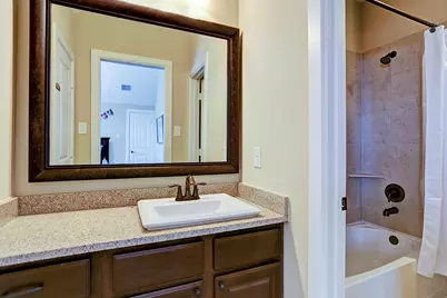 31 E Breezy Way, The Woodlands, TX 77380 - Photo 25