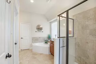 6703 Honeycrest Lane, Spring, TX 77389 - Photo 31