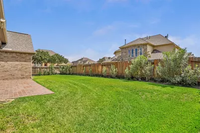 6703 Honeycrest Lane, Spring, TX 77389 - Photo 7