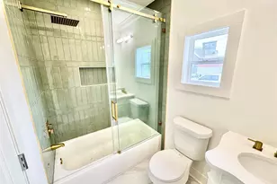 1312 35th St, Galveston, TX 77550 - Photo 27
