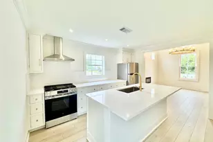1312 35th St, Galveston, TX 77550 - Photo 11
