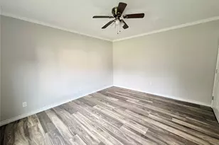 12906 Gladden Dr, Houston, TX 77049 - Photo 9