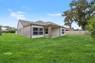 2247 River Oaks Dr, West Columbia, TX 77486 - Photo 29