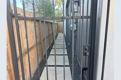6831 Paris Street, Houston, TX 77021 - Photo 11