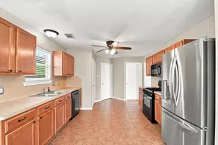 7203 Lazy Summer Ct, Magnolia, TX 77354 - Photo 7
