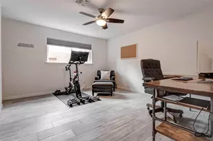 1615 Imperial Crown Dr, Houston, TX 77043 - Photo 21