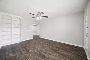 3800 Sherwood Ln, Houston, TX 77092 - Photo 3
