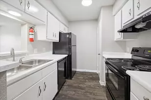 3800 Sherwood Ln, Houston, TX 77092 - Photo 5