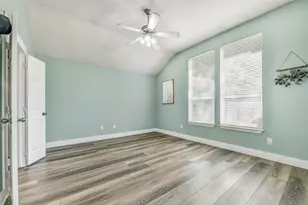 994 Jefferson St, Alvin, TX 77511 - Photo 13