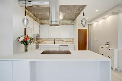 14 Greenway Plaza #15L, Houston, TX 77046 - Photo 9