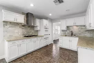 714 Ogilvie St, Houston, TX 77017 - Photo 13