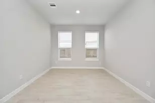 11135 Rose River Dr, Houston, TX 77044 - Photo 7