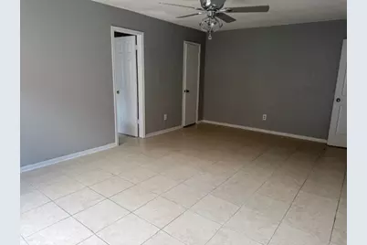 10106 Prairie Mist Street, Houston, TX 77088 - Photo 9