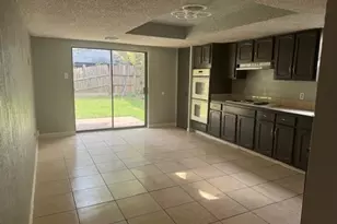 10106 Prairie Mist St, Houston, TX 77088 - Photo 5