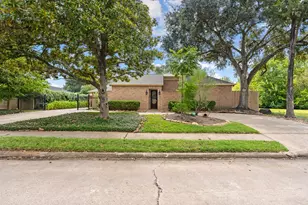 11519 Lakeside Pl Dr, Houston, TX 77077 - Photo 3