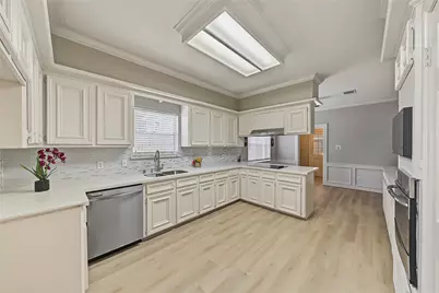 1411 Guadalupe, Stafford, TX 77477 - Photo 7