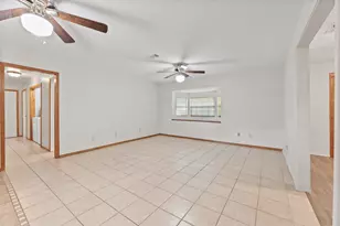 12799 Lake Conroe Hills Dr, Willis, TX 77318 - Photo 9