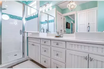 922 Palmridge Drive, Crystal Beach, TX 77650 - Photo 9