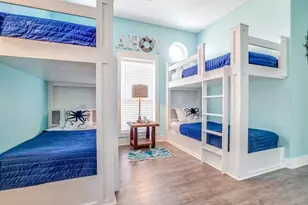 922 Palm Ridge Dr, Crystal Beach, TX 77650 - Photo 13