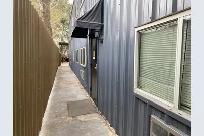 7648 Broadview Drive, Houston, TX 77061 - Photo 7