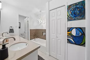 20 Green Haven Dr, The Woodlands, TX 77381 - Photo 17