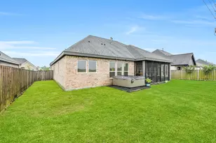 10015 Goliad Dr, Mont Belvieu, TX 77523 - Photo 37