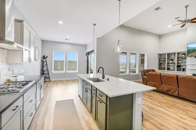 10015 Goliad Drive, Mont Belvieu, TX 77523 - Photo 17