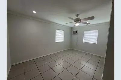 19096 County Road 669F, Alvin, TX 77511 - Photo 11