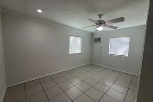 19096 County Rd 669F, Alvin, TX 77511 - Photo 11