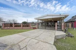 19096 County Rd 669F, Alvin, TX 77511 - Photo 1