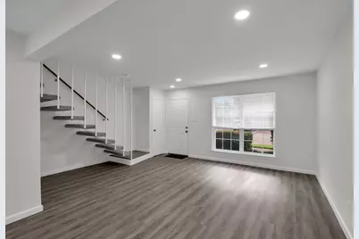 6111 Beverly Hill Street #32, Houston, TX 77057 - Photo 11