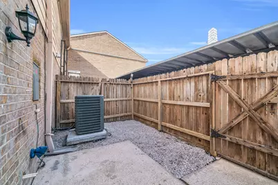 6111 Beverly Hill Street #32, Houston, TX 77057 - Photo 25