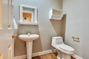 2012 McDuffie St, Houston, TX 77019 - Photo 17