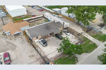 8021 Berwyn Drive, Houston, TX 77037 - Photo 5