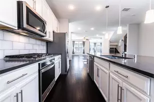 3108 Roseland Terrace Ln, Houston, TX 77063 - Photo 3
