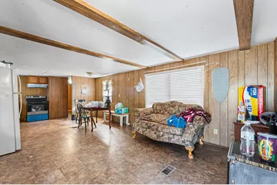 145 Rollingpines, Conroe, TX 77301 - Photo 5