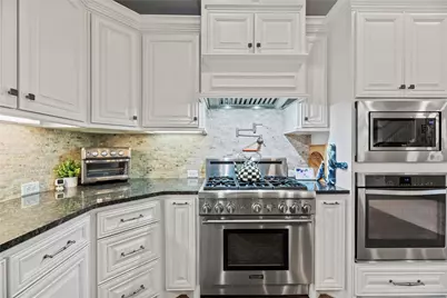 9618 Silver Birch Court, Missouri City, TX 77459 - Photo 7