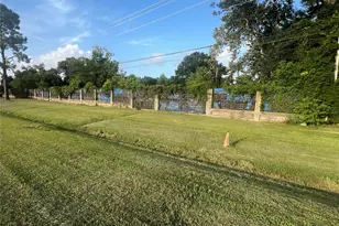 2005 S Hwy 288B, Angleton, TX 77515 - Photo 1