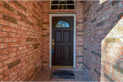 4606 Russett Lane, Sugar Land, TX 77479 - Photo 3