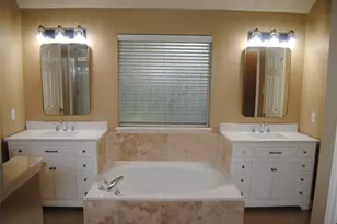 4606 Russett Ln, Sugar Land, TX 77479 - Photo 7