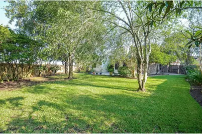 4606 Russett Lane, Sugar Land, TX 77479 - Photo 15