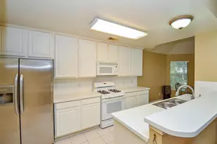 4606 Russett Ln, Sugar Land, TX 77479 - Photo 9