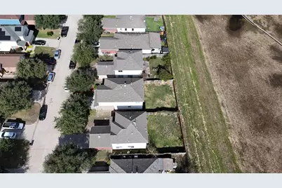 21830 Paril Creek Drive, Houston, TX 77073 - Photo 17