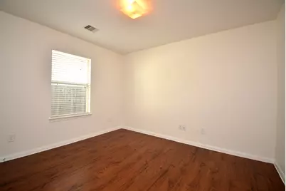 12010 Gregory Crossing Way, Houston, TX 77067 - Photo 17